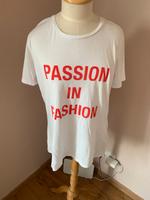 GUESS Shirt weiß roter Aufdruck Gr. M rückenfrei Brandenburg - Panketal Vorschau