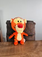 DISNEY Tigger  mit SOUND/GERÄUSCHE Plüschfigur 26 cm Winnie pooh Schleswig-Holstein - Reinbek Vorschau