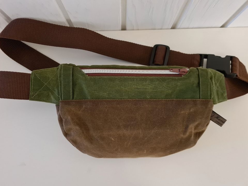 Bauchtasche / Crossbody Bag „Steuerbord“  grün braun in Hamburg