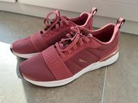 Rose plus Puma Sportschuhe Größe 40 wie neu Bayern - Roding Vorschau