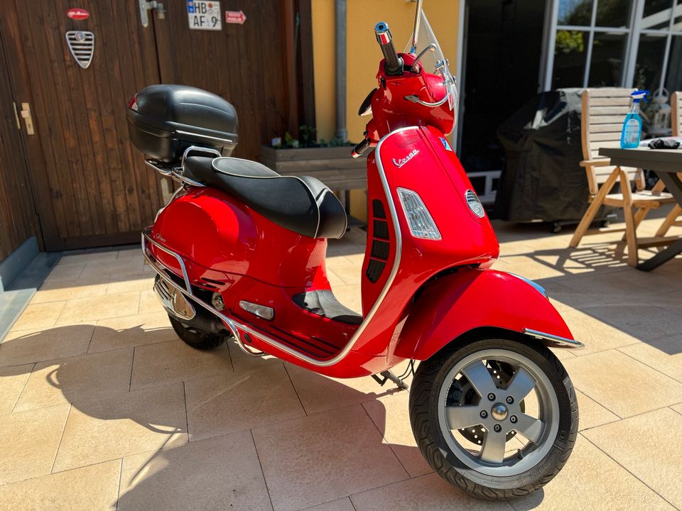 Vespa GTS 125  in top Zustand komplett überholt!!! in Bremen