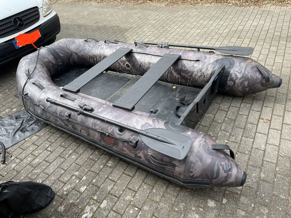 Zeepter Schlauchboot 300 Ultra Camouflage in Kusterdingen