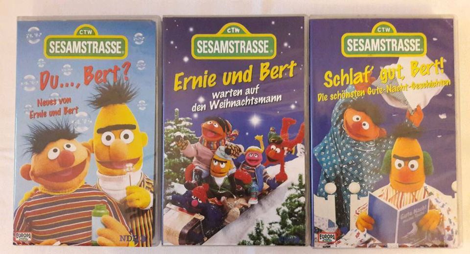 Verschiedene Kinder VHS Kassetten in Bad Schandau