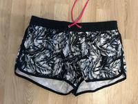 Badehose  schwarz weiß Bayern - Karlsfeld Vorschau
