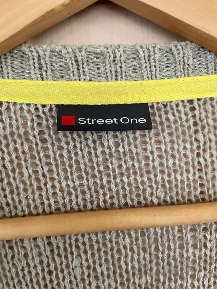 Street One Strickjacke - Größe 40 - sehr guter Zustand - beige in Großefehn