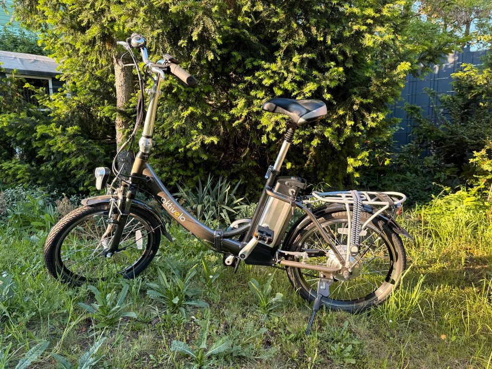 E-Bike Klappfahrrad zu verkaufen in Halle