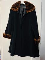 Adagio Schwarzer Wintermantel mit Kunstfell Gr. 44 Berlin - Wilmersdorf Vorschau