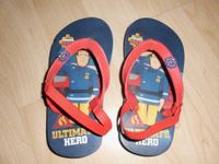 Flip Flops Zehentrenner Badeschuhe Feuerwehrmann Sam, Gr. 25 Sachsen-Anhalt - Naumburg (Saale) Vorschau