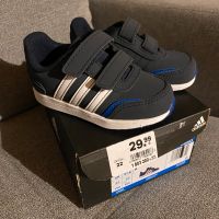 Adidas Sneaker 22 blau weiß NEU Jungs Turnschuhe Bayern - Bamberg Vorschau