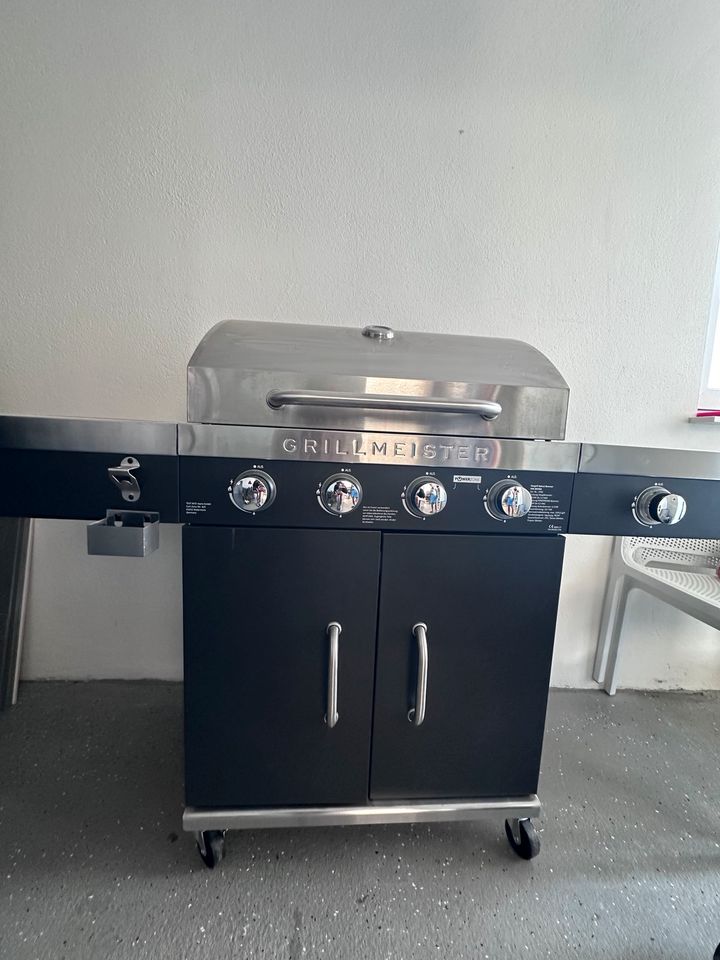 Gasgrill  GRILLMEISTER 4plus1 Brenner 19,7 kw in Rengsdorf