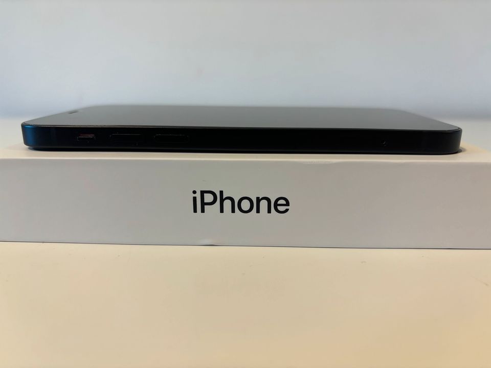 iPhone 12 128GB Black - Defekt in Leipzig
