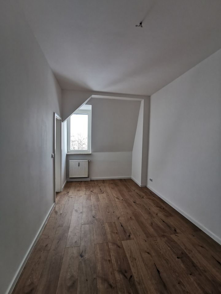 ++ FRISCH SANIERTE 3 ZIMMER WOHNUNG in Crimmitschau