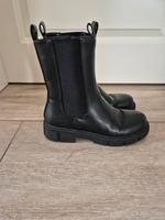 Neue Schuhe Boots von Dockers Gr. 36 Niedersachsen - Ostrhauderfehn Vorschau