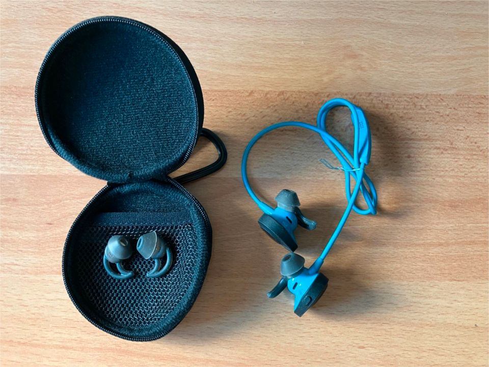 BOSE SoundSport Bluetooth Kopfhörer ear buds wireless defekt in Frankfurt am Main