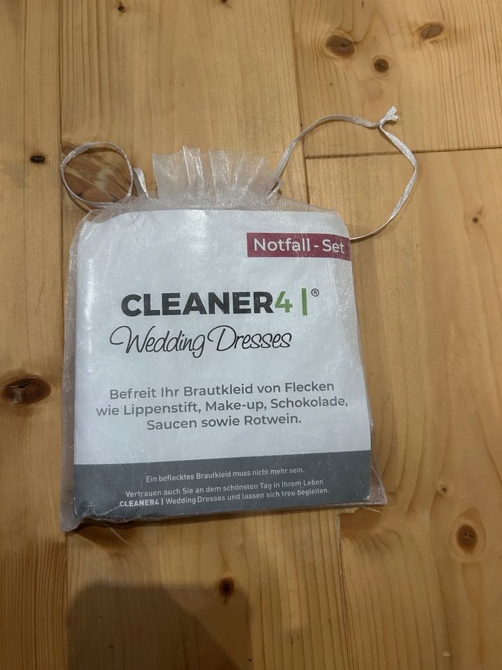 Fleckenspray Hochzeit Notfall Set Cleaner4 NEU in Hude (Oldenburg)