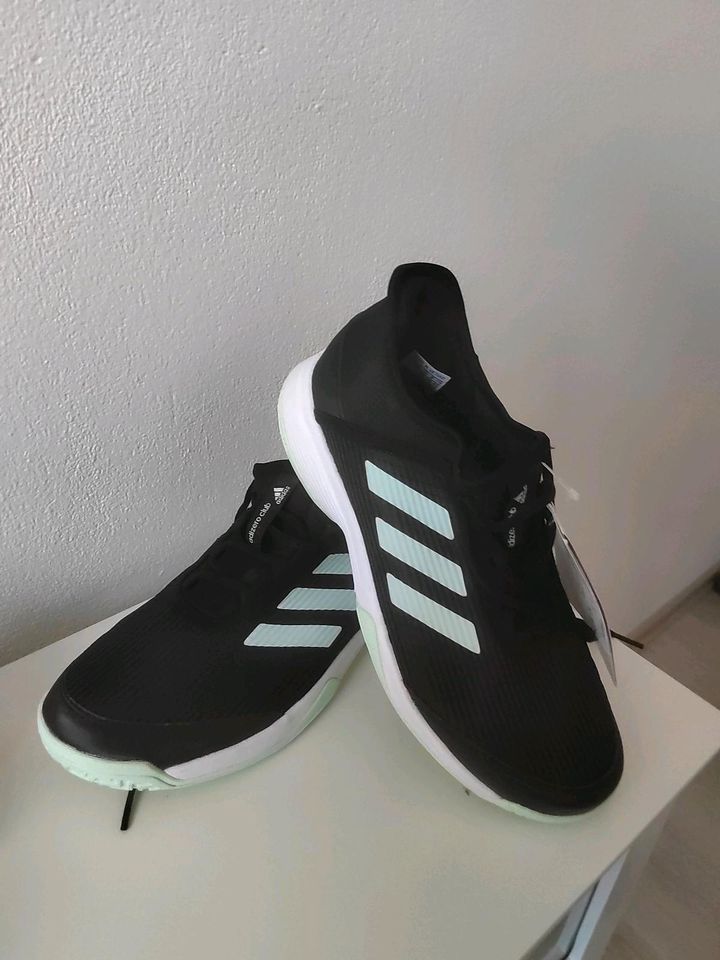 Adidas Turnschuhe Sportschuhe Sneakers gr 38 in Bremen