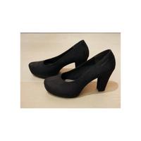 Pumps von Tamaris Gr 39 in schwarz Nordrhein-Westfalen - Monschau Vorschau