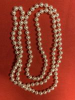 Perlenkette/Modeschmuck kleine Perlen Umfang 114 cm Nordrhein-Westfalen - Haan Vorschau