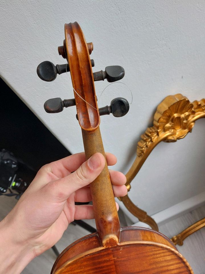 Alte Geige 4/4 mit Zettel aus Privathaushalt ( Tausch möglich) in Mannheim