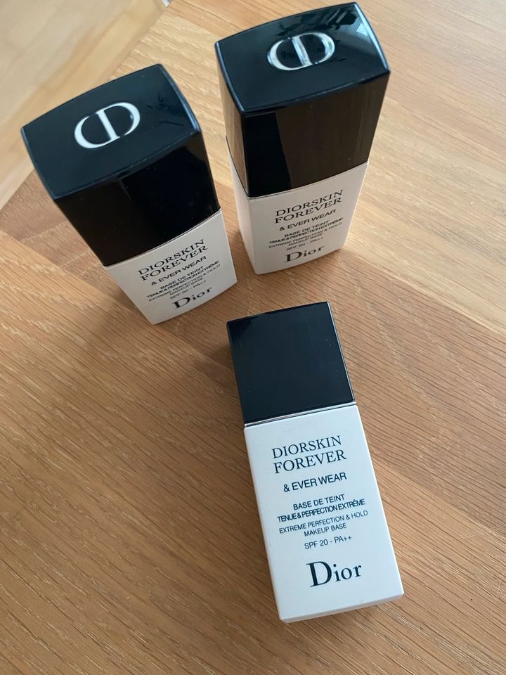 Dior Diorskin Forever And Ever Wear Base de Teint Primer 30 ml in Düsseldorf