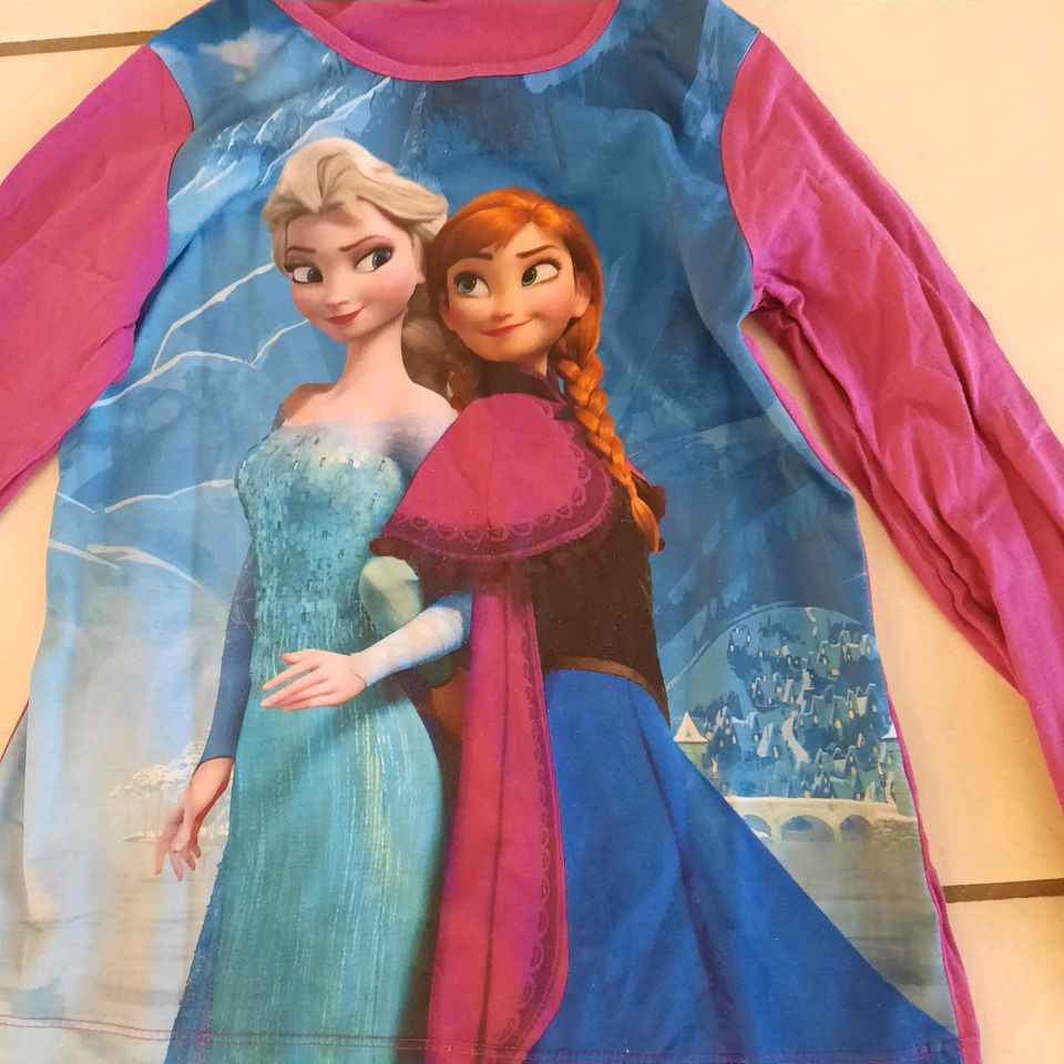 Eiskönigin / Frozen/ Anna Elsa langarm Shirt gr. 134 in Göttingen