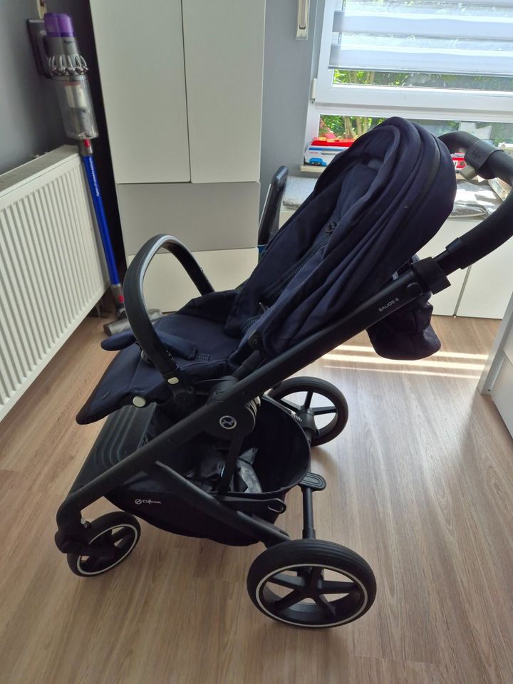 Kinderwagen in Köln