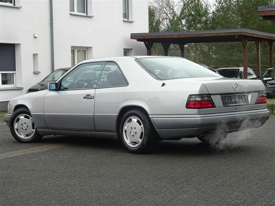 Mercedes-Benz 320 CE 2.Hand KLIMA Deutsches Modell 83TKM TOP in Velten