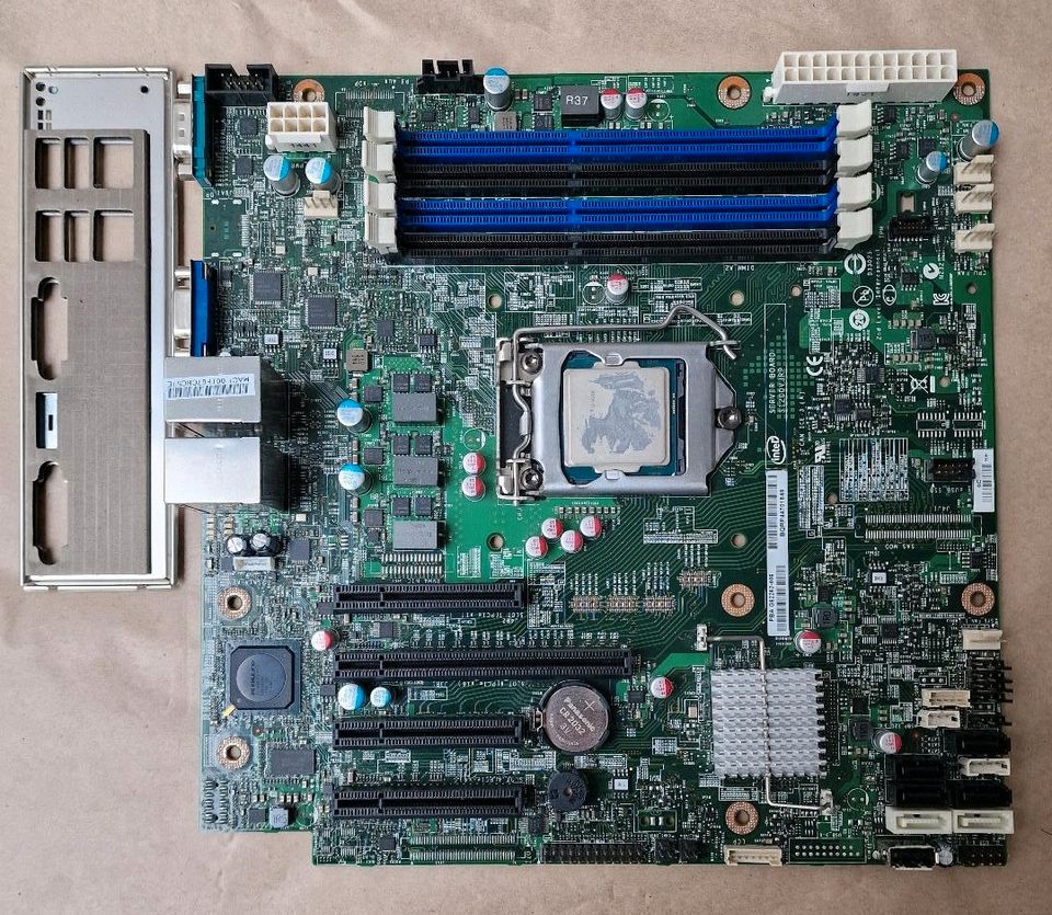 Intel Server Board S1200V3RP LGA1150 in Edingen-Neckarhausen