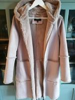 Mantel DKNY Taupe Gr. XS S 36 38 Fell neu Niedersachsen - Drebber Vorschau