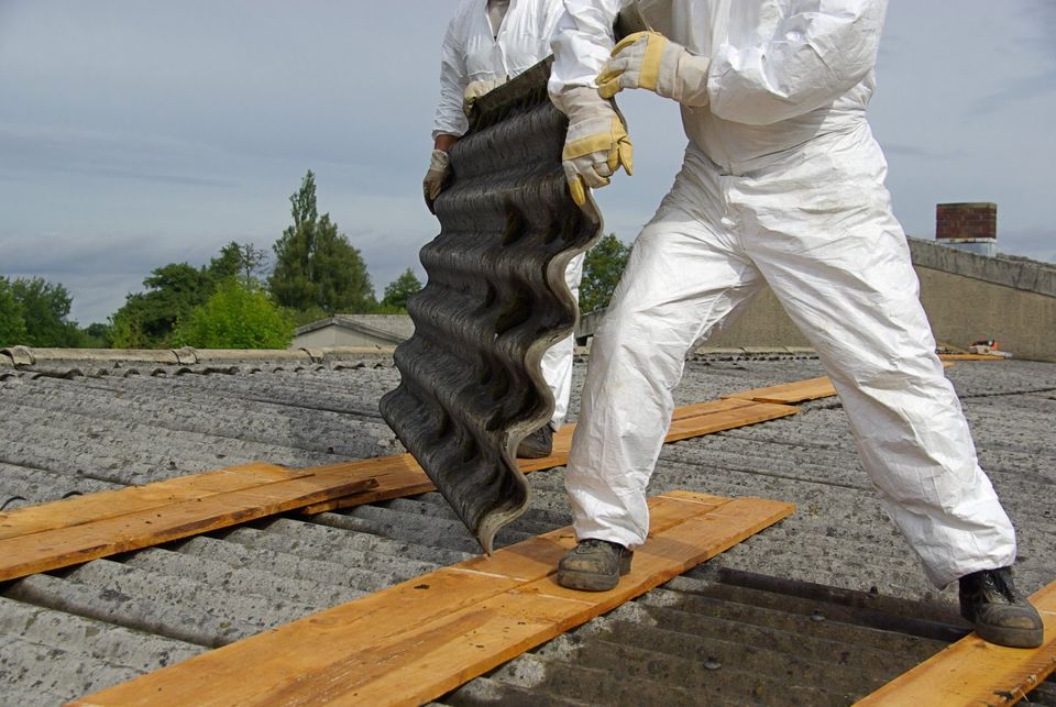 Asbestentfernung ab 15 Euro/qm - Asbest Entfernung Entsorgung in Salzwedel