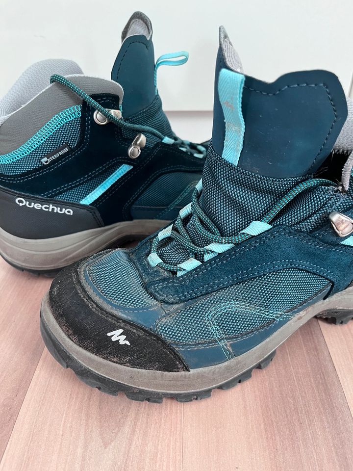 Quechua Wanderschuhe Trekking Outdoor in Krefeld