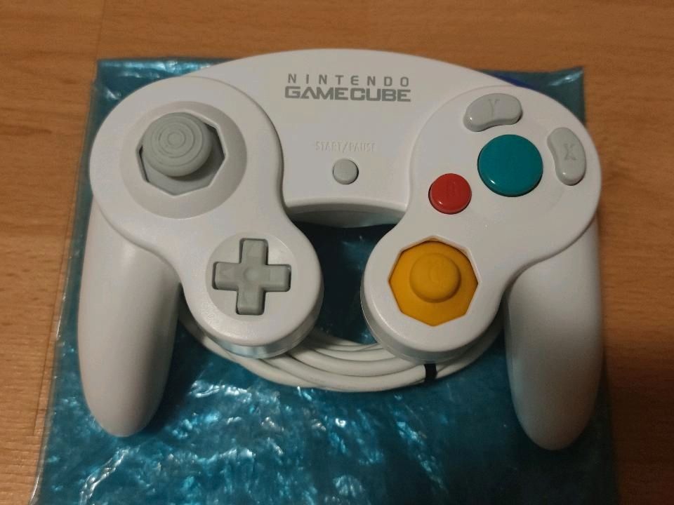 Nintendo GameCube Controller OVP - Japan - Top Zustand 2008-2014 in Mosbach