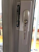 Fenster Alarm Griff mit Scharniersicherung Schleswig-Holstein - Heikendorf Vorschau