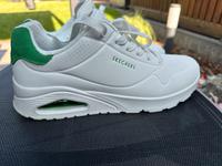 SKECHERS SNEAKER GR.43 Weiß/Grün 5x kurz getragen Niedersachsen - Achim Vorschau