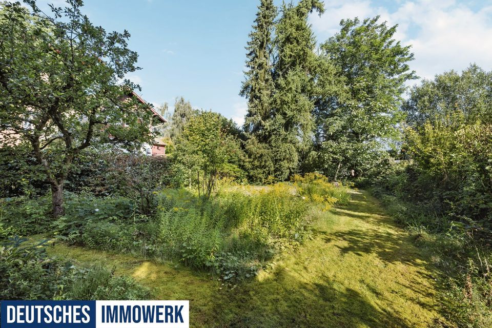 Wohnbaugrundstück für ein Einfamilienhaus in zentraler und dennoch naturgebundener Lage von HH-Volksdorf in Hamburg