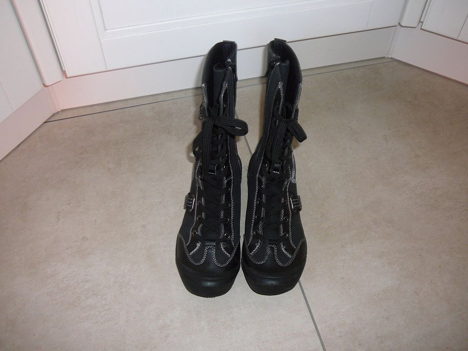 Boots/Stiefel,Gr.39,schwarz,NEU in Gladbeck