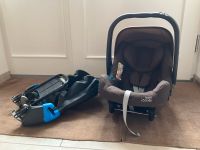 Babysafe von Britax Römer mit passender Isofix Station Bayern - Westerheim Vorschau