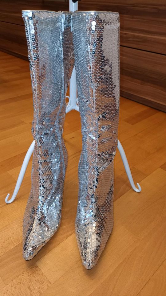 Pailletten Stiefel Fantasma/Silber/Fasching in Oberreidenbach