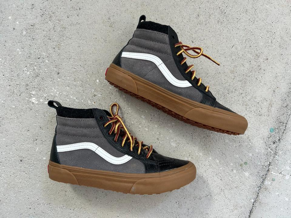 Vans Sneaker MTE wetterfest und warm gepolstert - neuwertig! in Amerang