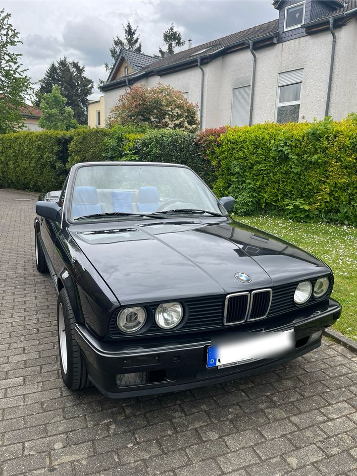 BMW 3er / E 30 Cabrio (318i) Oldtimer in Hennef (Sieg)