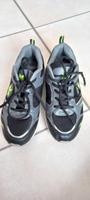 Sneaker/ Sportschuhe Niedersachsen - Drochtersen Vorschau