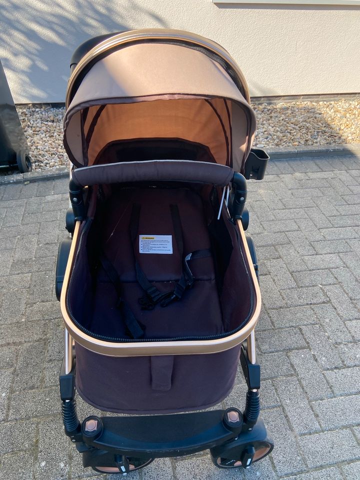 Belecoo Kinderwagen und Maxicosi in Cloppenburg