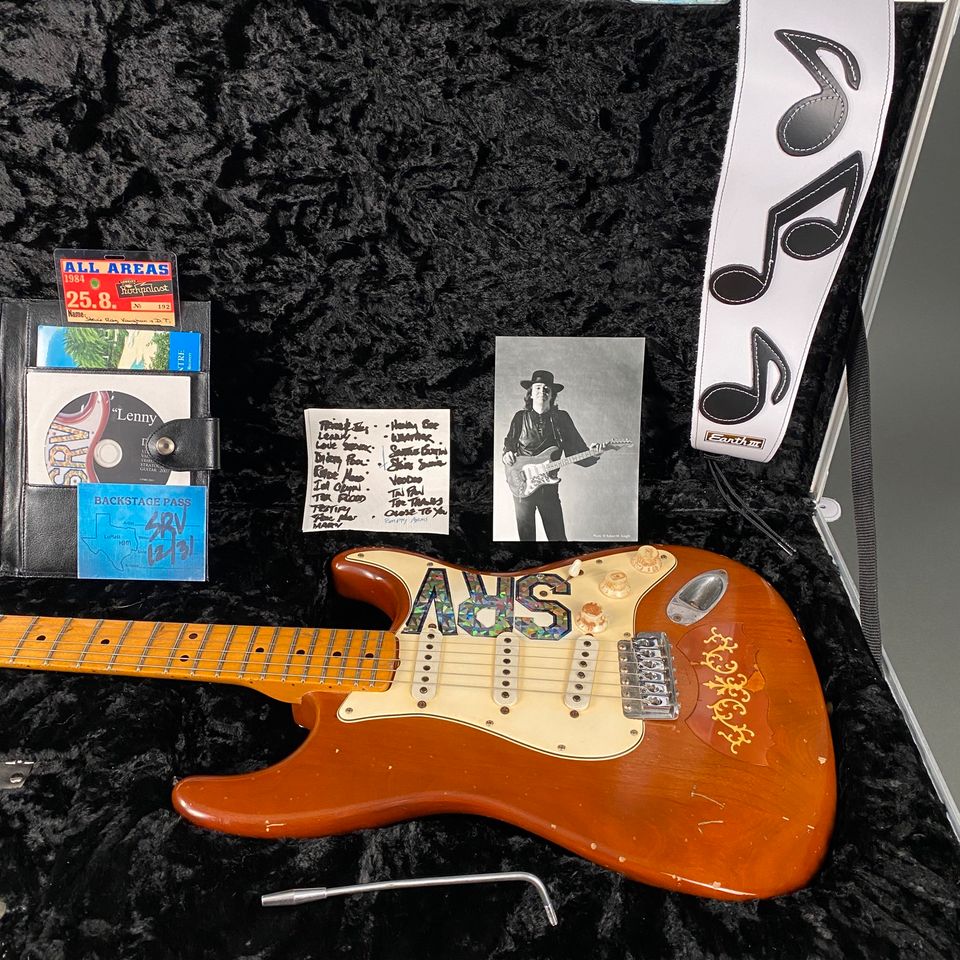 Fender John Cruz Masterbuilt Stratocaster SRV “Lenny” Tribute in Herne