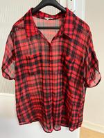 Damen Hemd Xl von Guess Hessen - Kassel Vorschau