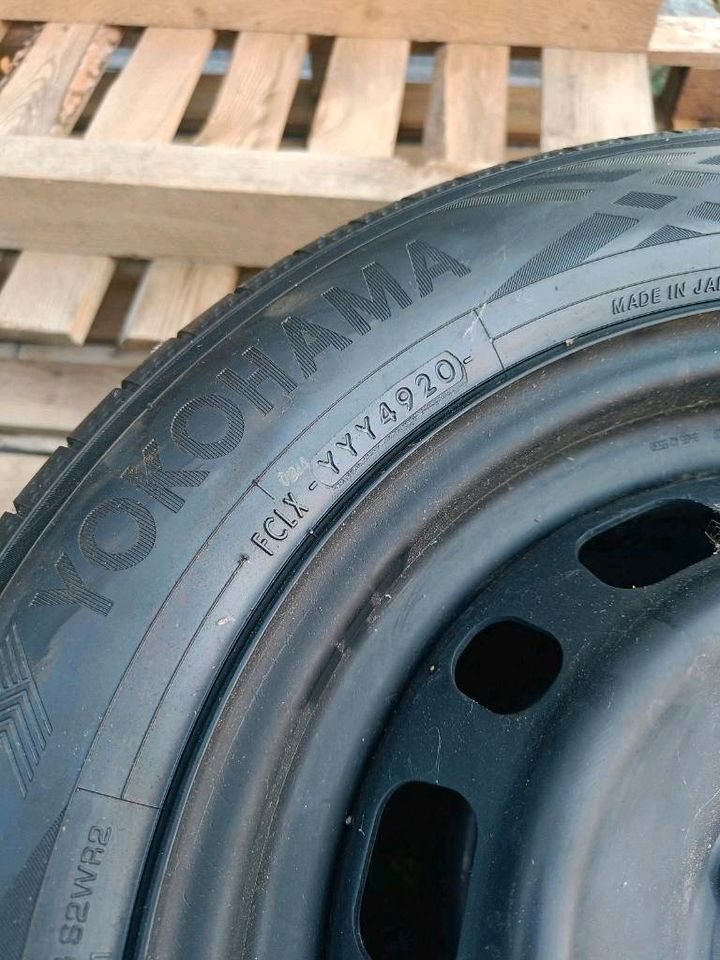 4 x Yokohama 185/65 R15 88T neuwertig Sommerreifen in Schönau Niederbay