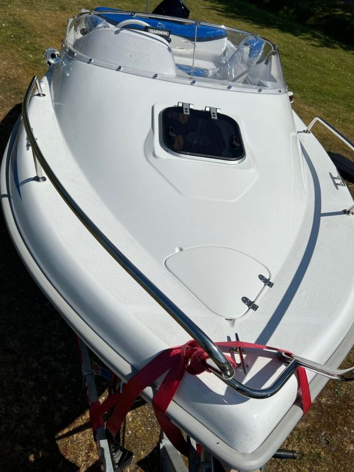 Neu Motorboot+Anhänger, Olympia 570,Kajütboot 25.500 euro ! in Marne