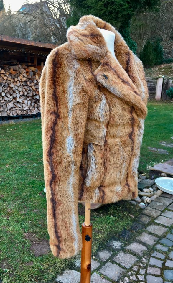 H&M Kunstpelzjacke Fake Fur Jacke Kunstfelljacke XS 34 sehr chic in Mandelbachtal