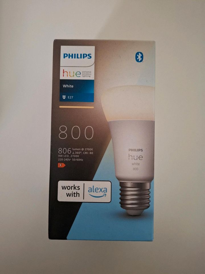 Philips Hue E27 800 NEU in Berlin