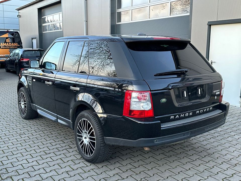 Land Rover Range Rover Sport TDV8 HSE Black Schiebedach ! in Bornheim