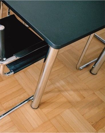 Tisch Unikat Bauhaus Design Chrom in Moers